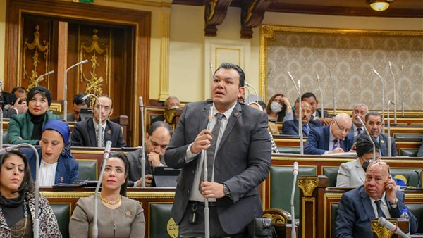  احمد مقلد امين سر