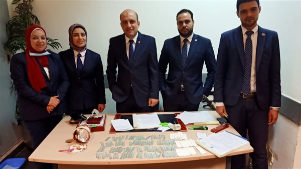 جمارك مطار القاهرة