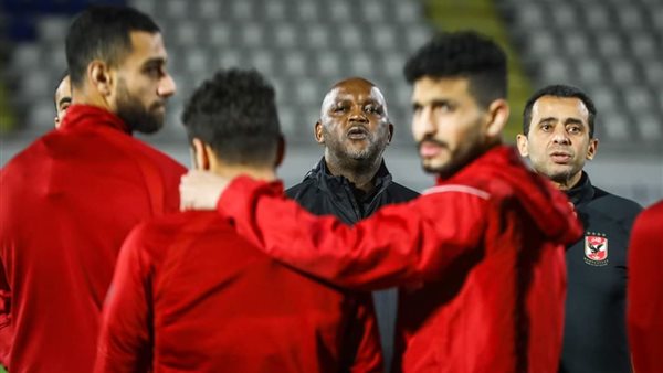 بيتسو موسيماني المدير