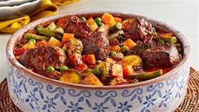 فطار اليوم.. طاجن تورلي باللحمة وأرز بالشعرية وملوخية خضراء