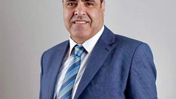 الدكتور أحمد ليلة