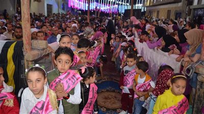 قرية باها ببني سويف تُنظم حفلًا لتكريم حفظة القرآن الكريم وطالبة تفوز برحلة عمرة|صور