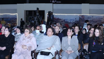 الأغاني والأشعار الوطنية تشعل حماس جمهور هل هلالك