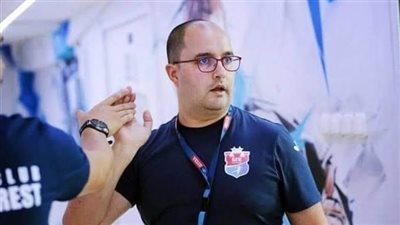 الإسباني دانيال جوردو يبدأ مهامه مع فريق كرة اليد بالنادي الأهلي