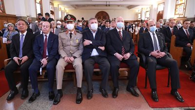 عبد العزيز الشريف مندوبًا لرئاسة الجمهورية لتهنئة الطائفة الإنجيلية بعيد القيامة المجيد