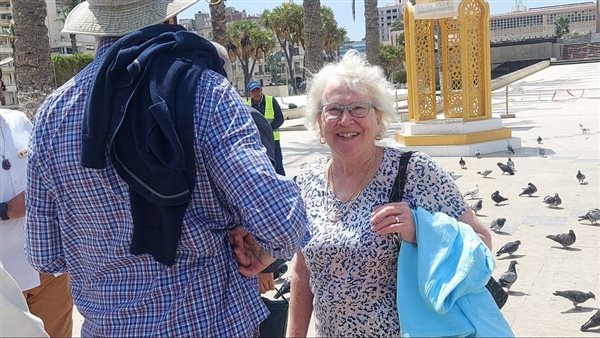 جولة لعدد من السائحين