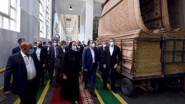 رئيس الوزراء يختتم