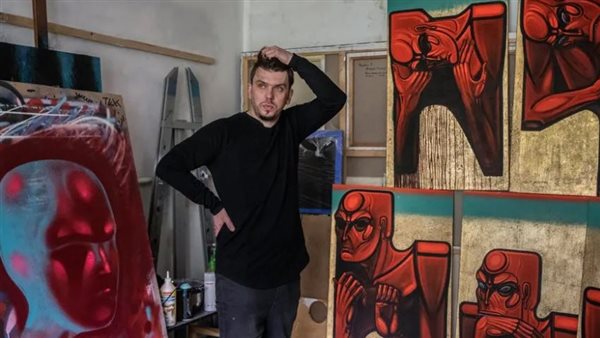 أحد رسامين اوكرانيا