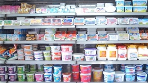 منتجات الألبان والصناعات