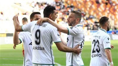 كوكا يقود قونيا سبور للفوز على مالاتيا بالدوري التركي