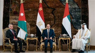 السيسي يناقش تطورات الأزمة الروسية الأوكرانية مع زعماء الأردن والإمارات