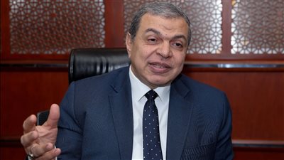 القوى العاملة: صرف 6 ملايين جنيه منحة عيد العمال والفطر لـ 5996 عاملًا غير منتظم بالوادي الجديد