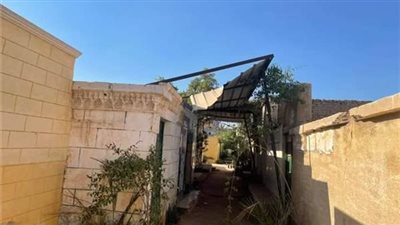 لم يراعوا حرمة الموتى.. لصوص أبواب المقابر في قبضة الأمن بالخليفة