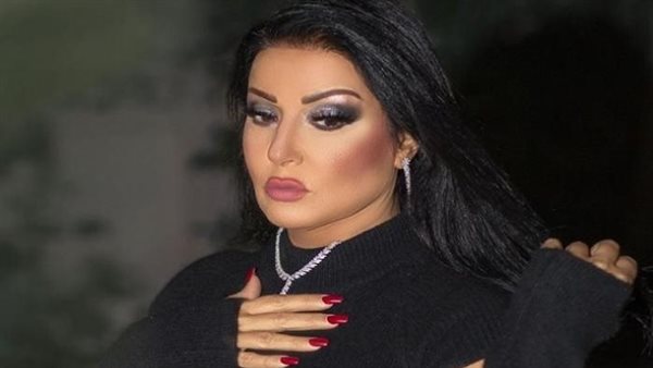 الفنانة سمية الخشاب