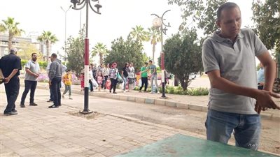  إقبال ملحوظ على الحدائق للاحتفال بأعياد الربيع بالشرقية | صور