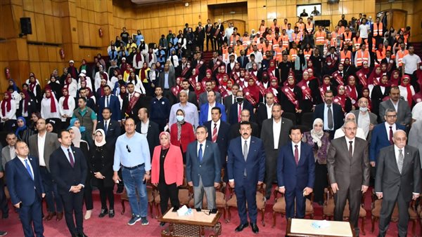 وزير الشباب والرياضة