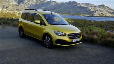 الكشف عن سيارة مرسيدس بنز T-Class MPV الجديدة