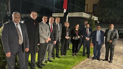 القوى العاملة تعقد مائدة حوار مع الجالية المصرية بميلانو للاستماع لمطالبهم