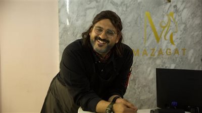 مسلسل مكتوب عليا الحلقة 26.. أكرم حسني وأسرته يواصلون العمل في كوافير حريمي