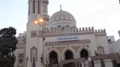 استعدادًا للعيد.. محافظ سوهاج يشدد على تكثيف أعمال النظافة في محيط المساجد