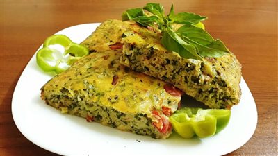 سحور اليوم.. عجة البيض بالبشاميل وفطائر القريش