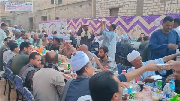 مسلمون وأقباط على