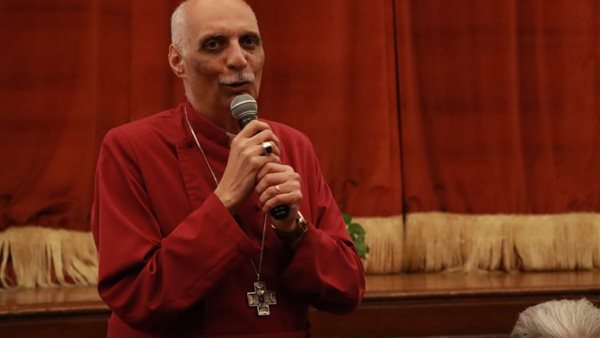  المطران سامي فوزي