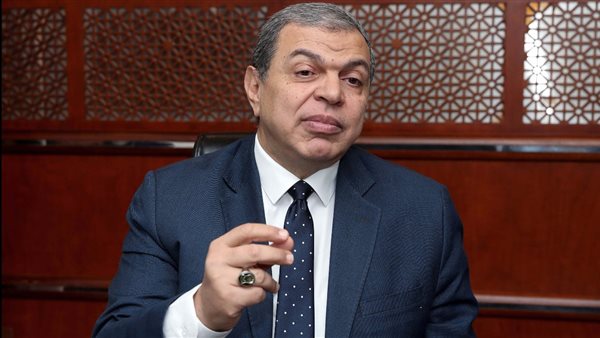 وزير القوى العاملة