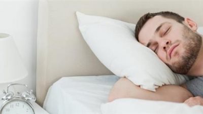 الإفتاء: إذا نام الصائم في نهار رمضان واحتلم فلا إثم ولا قضاء عليه