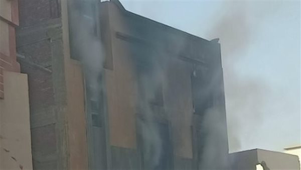 جانب من الحريق