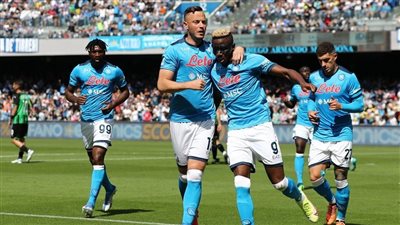 نابولي يكتسح هيلاس فيرونا بخماسية في الدوري الإيطالي 