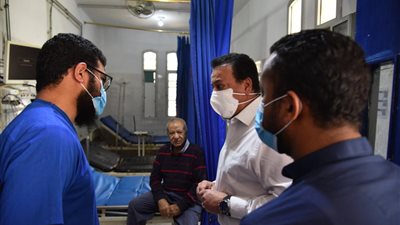 الصحة: التحقيق في تحصيل رسوم لفتح ملف طبي لنقل الدم للمرضى بمستشفى أم المصريين