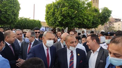 محافظ القليوبية ومدير الأمن يتفقدان كورنيش النيل ببنها 
