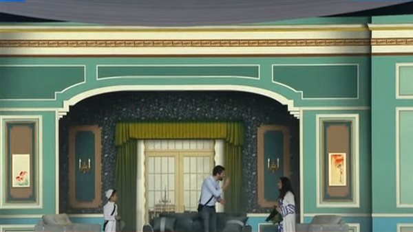 الرئيس السيسي يشاهد