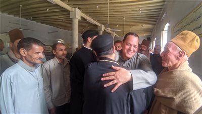 المحبة في القلوب.. وفود من أقباط المنوفية لتهنئة المسلمين بعيد الفطر المبارك | صور