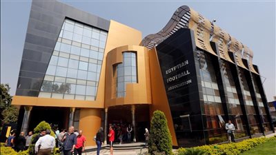 الشباب والرياضة تؤكد عدم تدخلها في الشئون الفنية لـ اتحاد الكرة