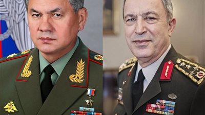 وزير الدفاع الروسي يبحث من نظيره التركي مستجدات الأوضاع في أوكرانيا 