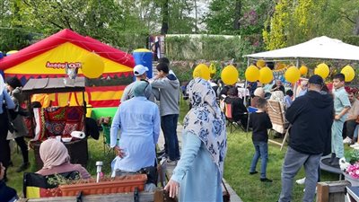 وسط البلالين والألعاب.. الجالية المصرية بألمانيا تحتفل بعيد الفطر المبارك 