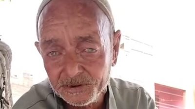 صاحب أقدم عربة حنطور بالفيوم: التاكسي والسرفيس قضوا على المهنة وخدوا رزق عيالي | بث مباشر