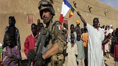 فرنسا تعلن خروج آخر جندي لها من إفريقيا الوسطى