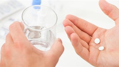 يسبب نزيف المخ.. علماء أمريكيون يحذرون من تناول الأسبرين 