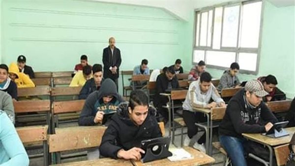 امتحانات الصف الأول