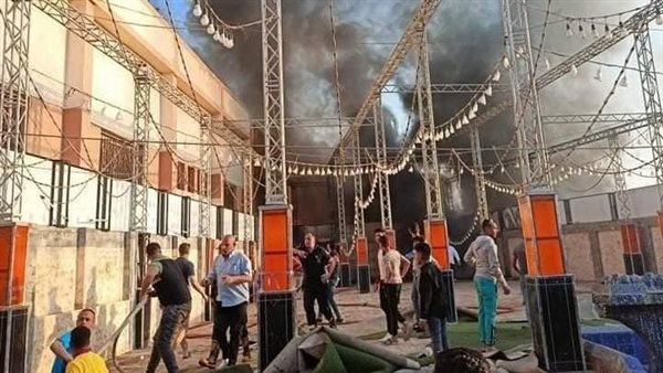 حريق هائل بأحد المراكب