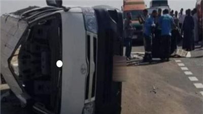 بينهم أطفال.. إصابة 11شخصًا ليبي الجنسية في انقلاب ميكروباص بطريق مطروح الإسكندرية