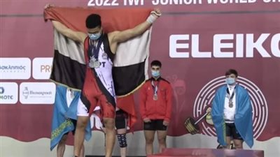 محمود حسني يحرز فضيتين لمصر في بطولة العالم للأثقال باليونان