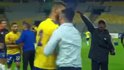 خناقة واشتباكات عنيفة بين حسني عبد ربه وباهر المحمدي عقب الفوز على المصري | بث مباشر  