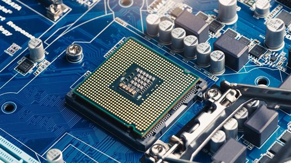 الرقائق الإلكترونية