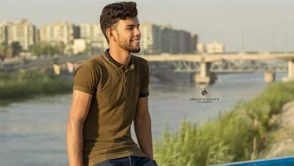 الطالب إسلام عبدالرازق