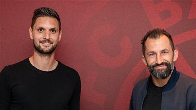 بايرن ميونخ يجدد عقد حارسه الثاني أولرايش حتى 2023