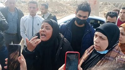 هجوم على أهالي ضحايا الشيخ زايد بعد تصالحهم مع المتهم.. والمتابعون: دم ولادكوا رخيص أوي كدة! | فيديوجراف